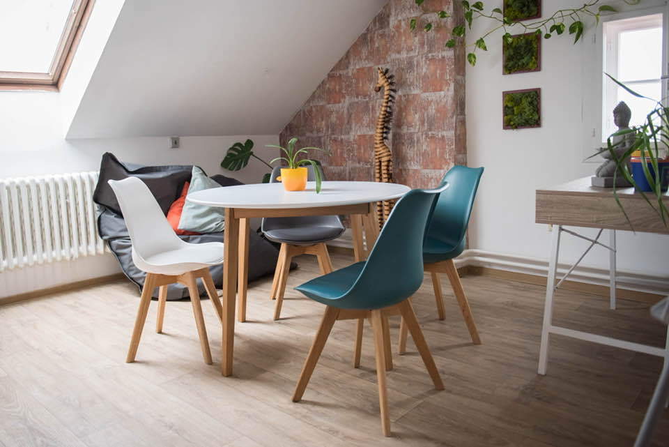 1 Person Coworking Desk