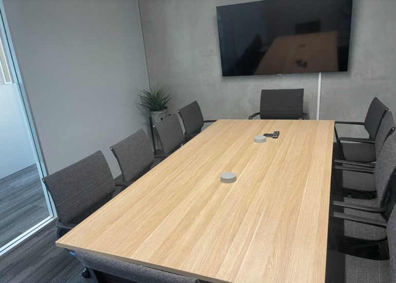 1 Person Coworking Desk