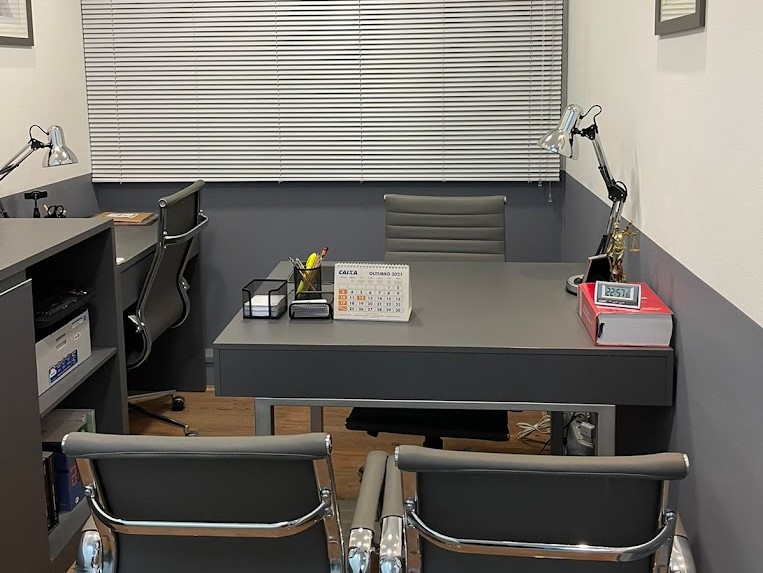 1 Person Private Office