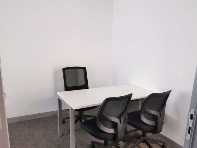 1 Person Private Office