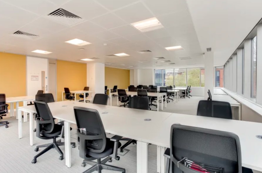 1 Person Coworking Desk