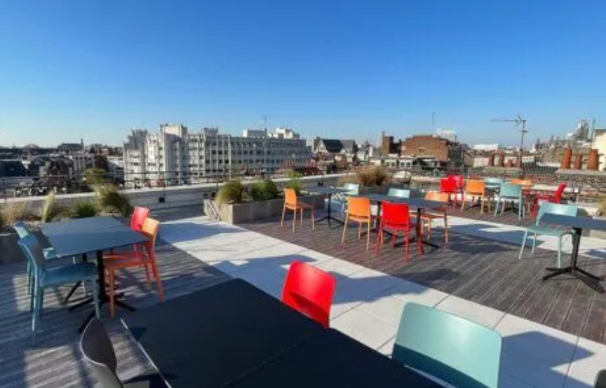 3 Person Private Office