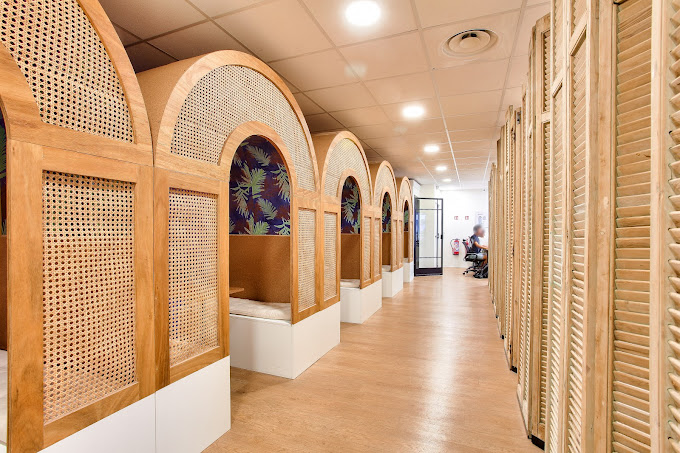 1 Person Coworking Desk