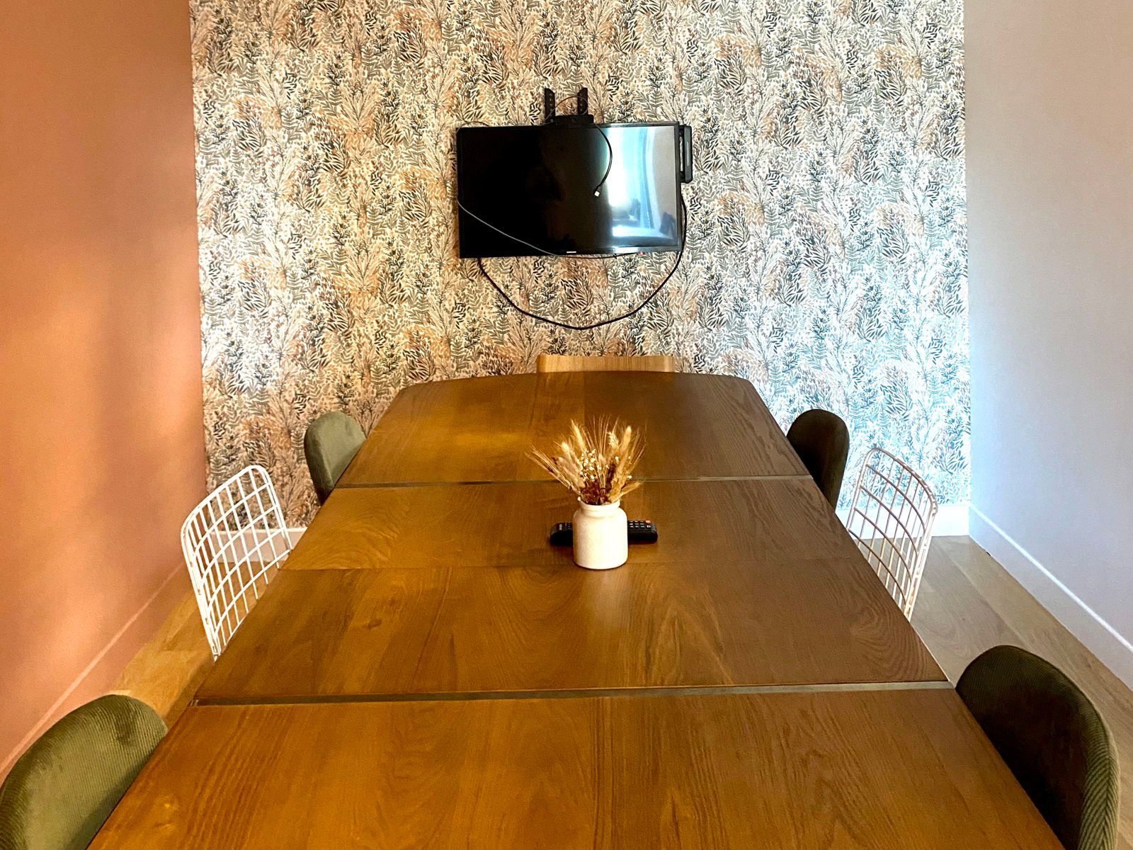 1 Person Coworking Desk