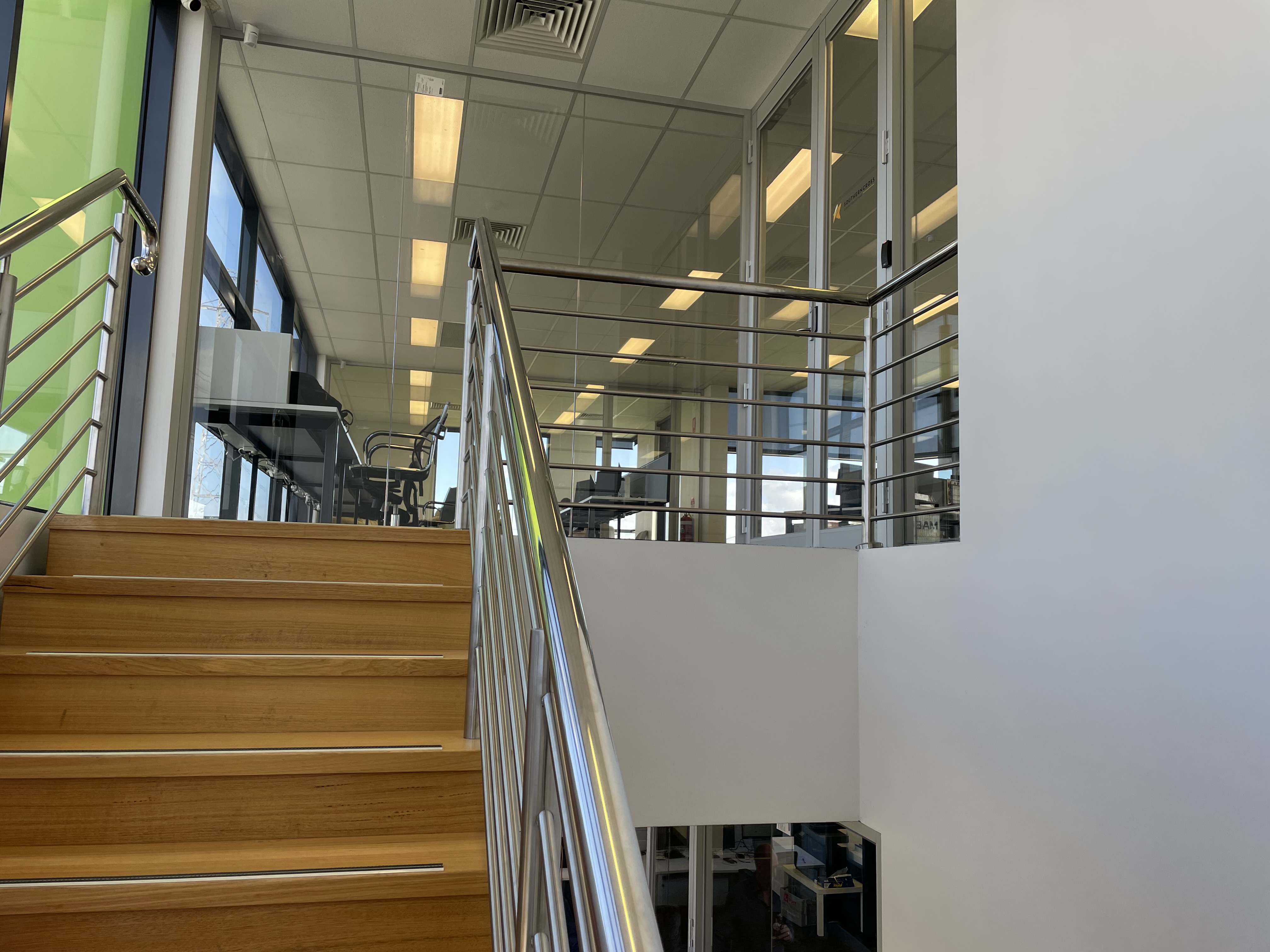 4 Person Shared Office