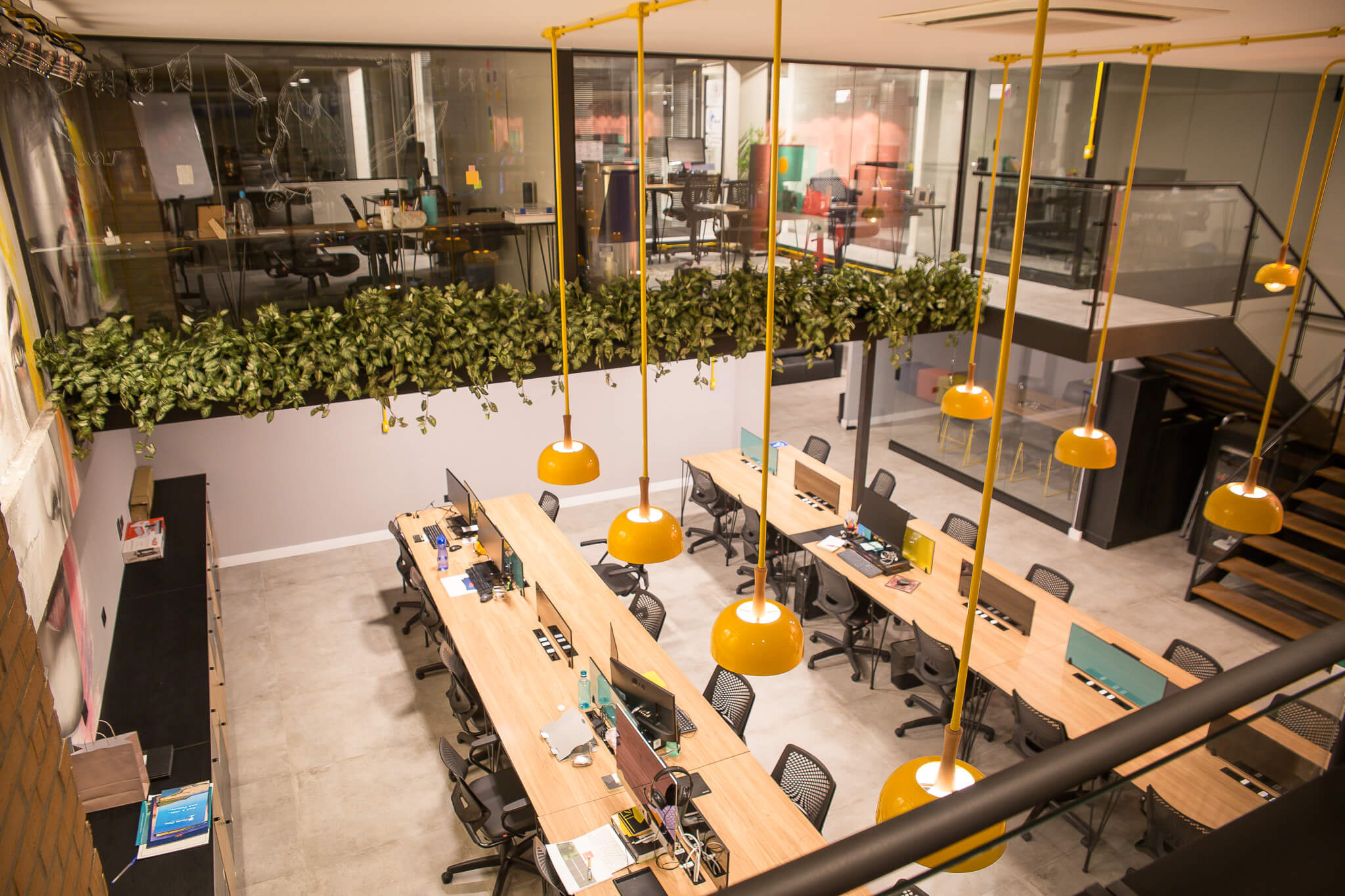 4 Person Coworking Desk