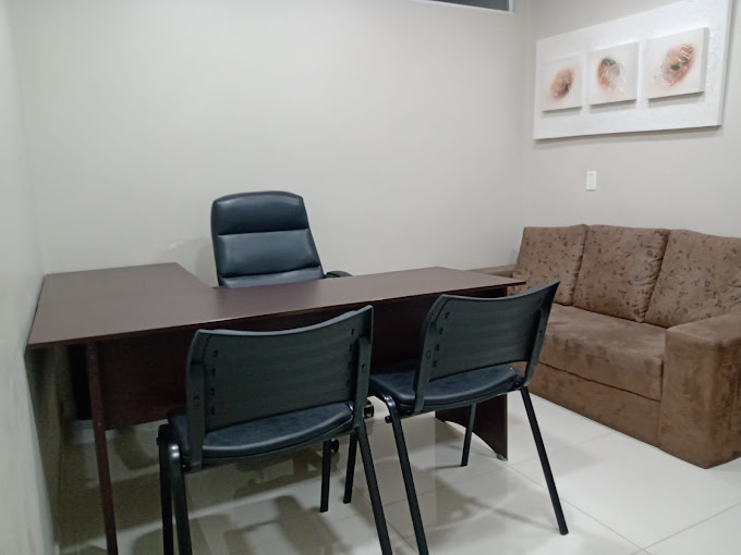 3 Person Coworking Desk