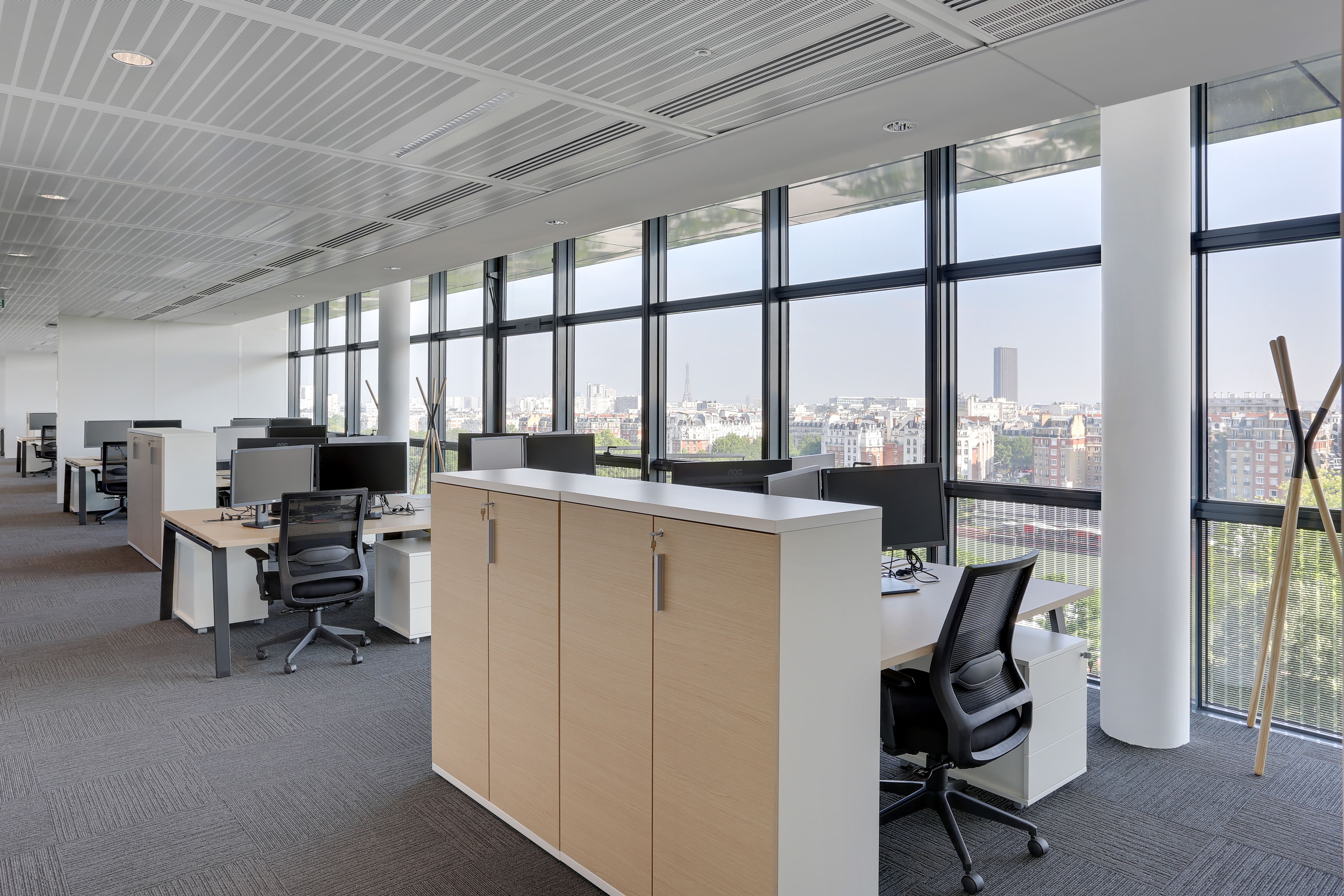 1 Person Shared Office