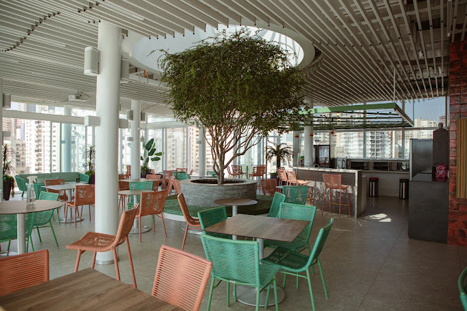 5 Person Coworking Desk