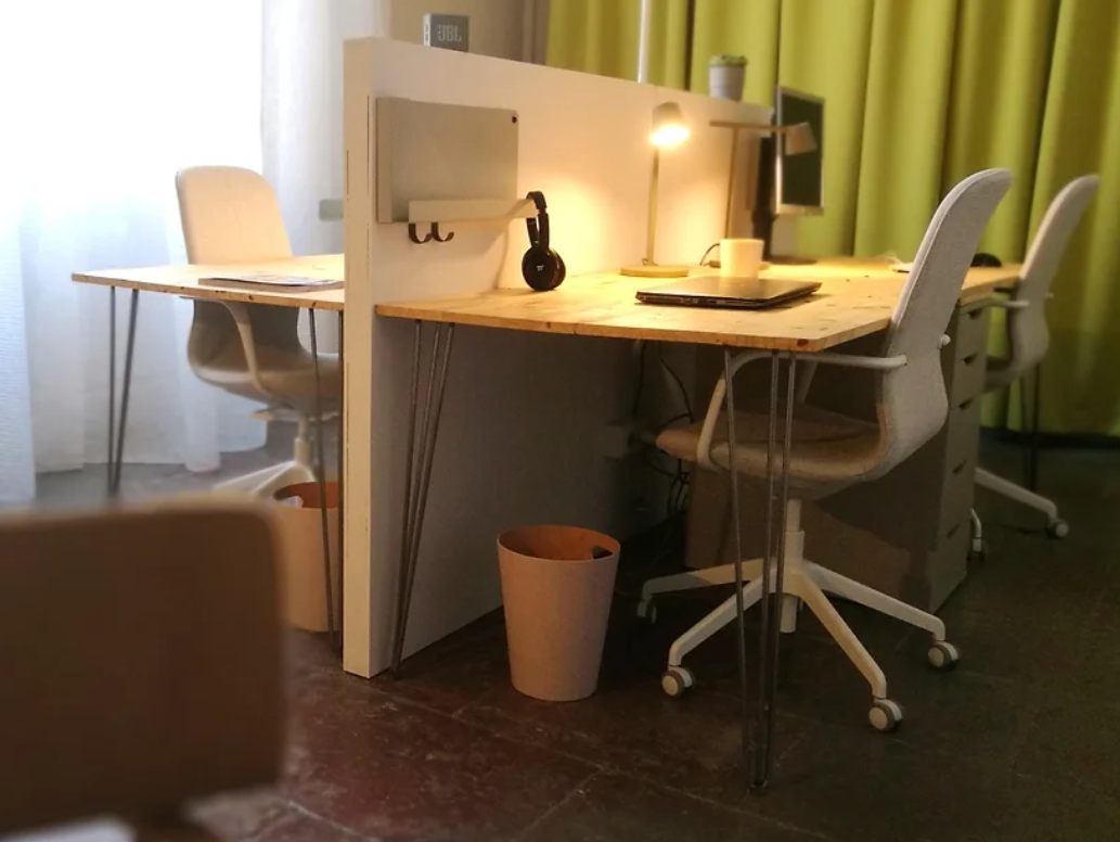 1 Person Private Office