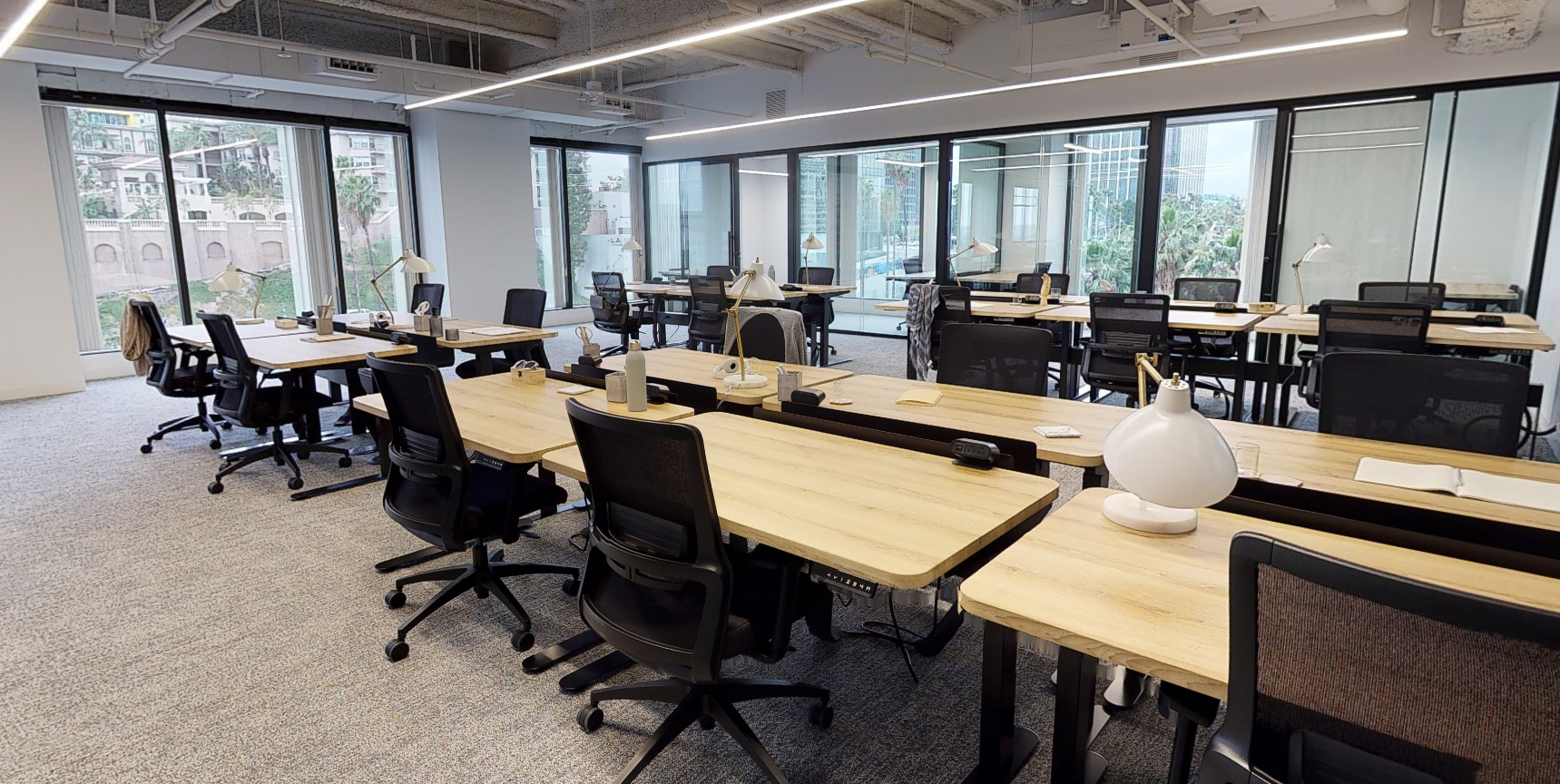 1 Person Coworking Desk