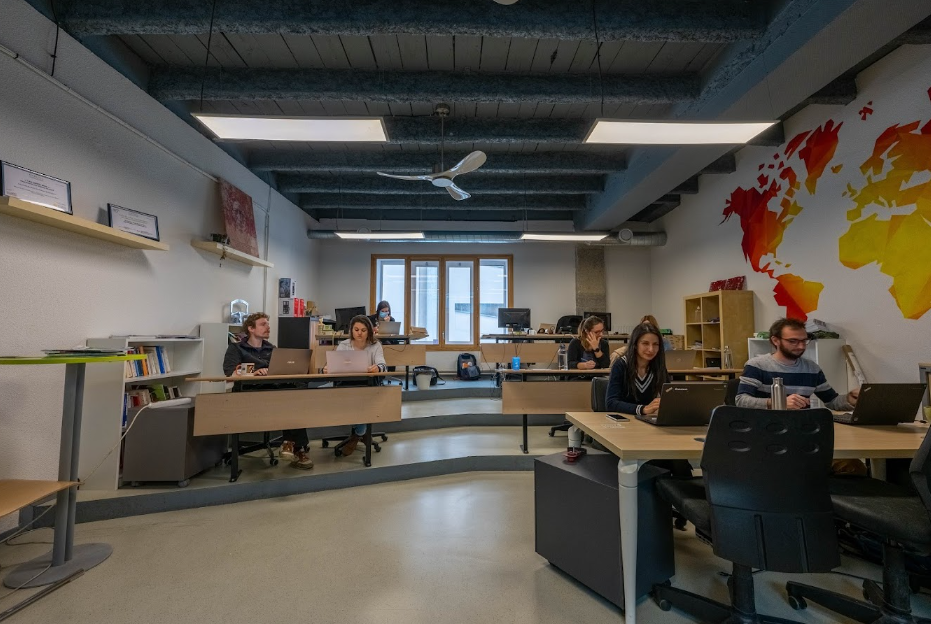 2 Person Coworking Desk