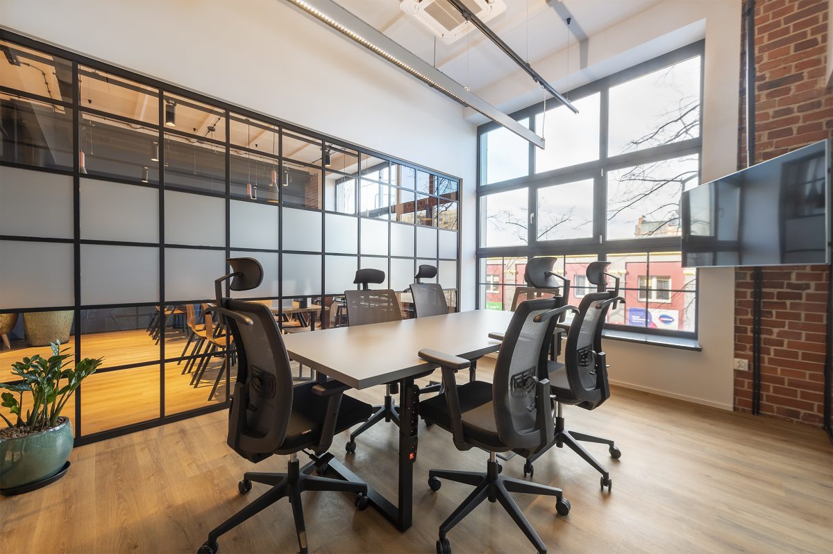 20 Person Private Office