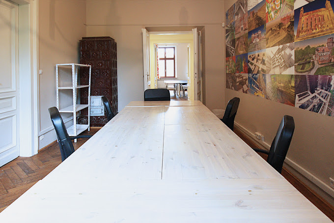 3 Person Coworking Desk