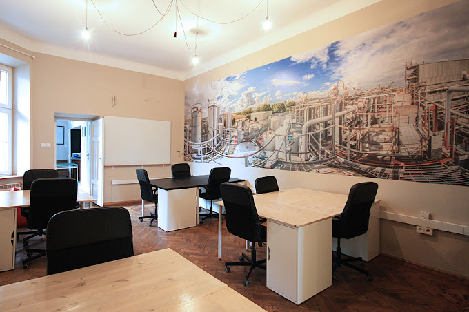 1 Person Private Office