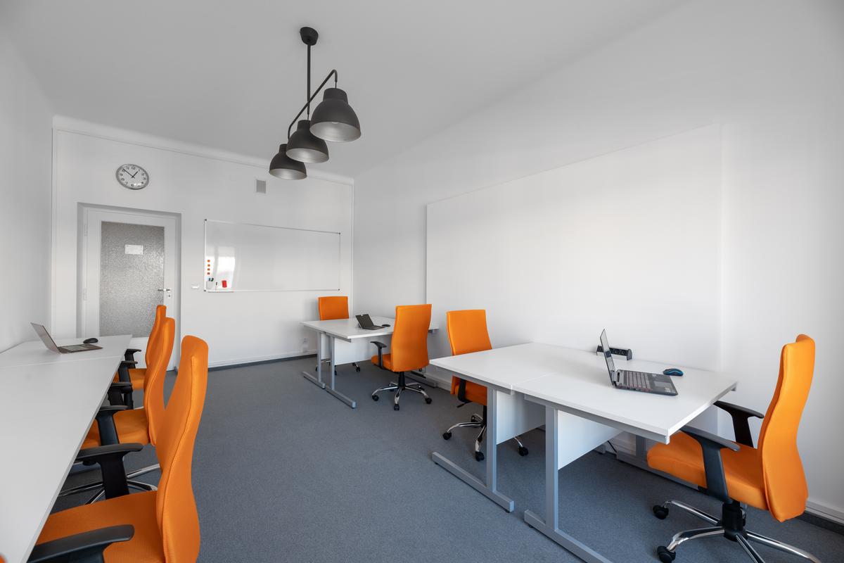 4 Person Coworking Desk