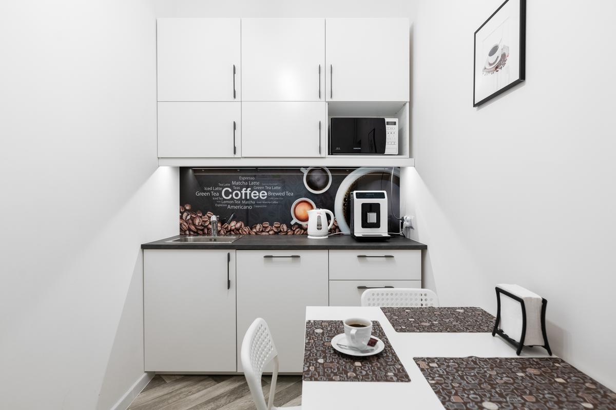 1 Person Coworking Desk