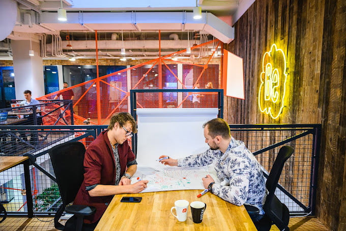 3 Person Coworking Desk