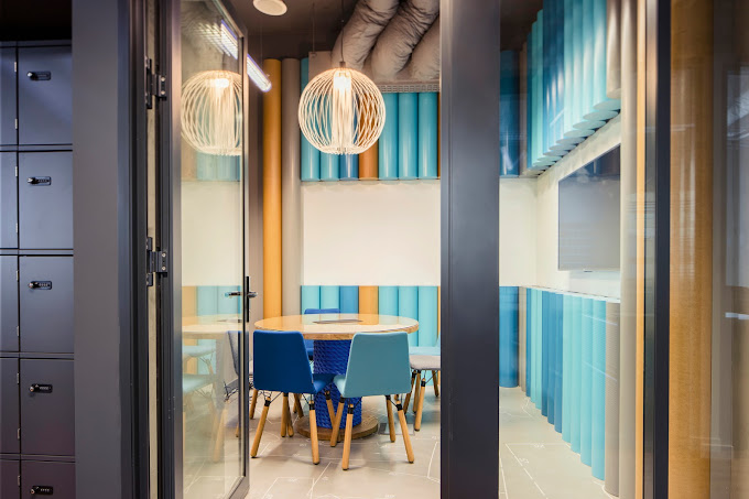 5 Person Coworking Desk