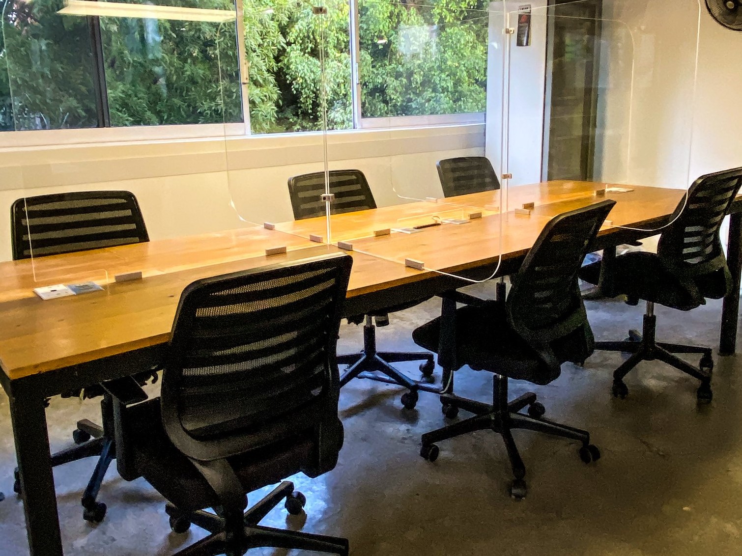 9 Person Coworking Desk