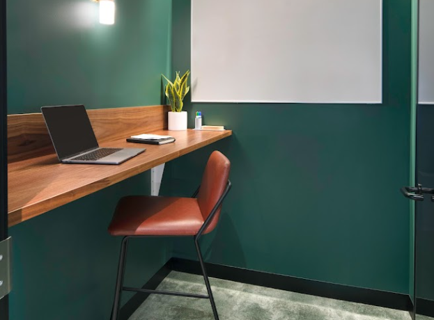 4 Person Private Office