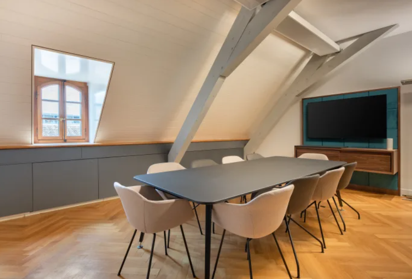 4 Person Private Office