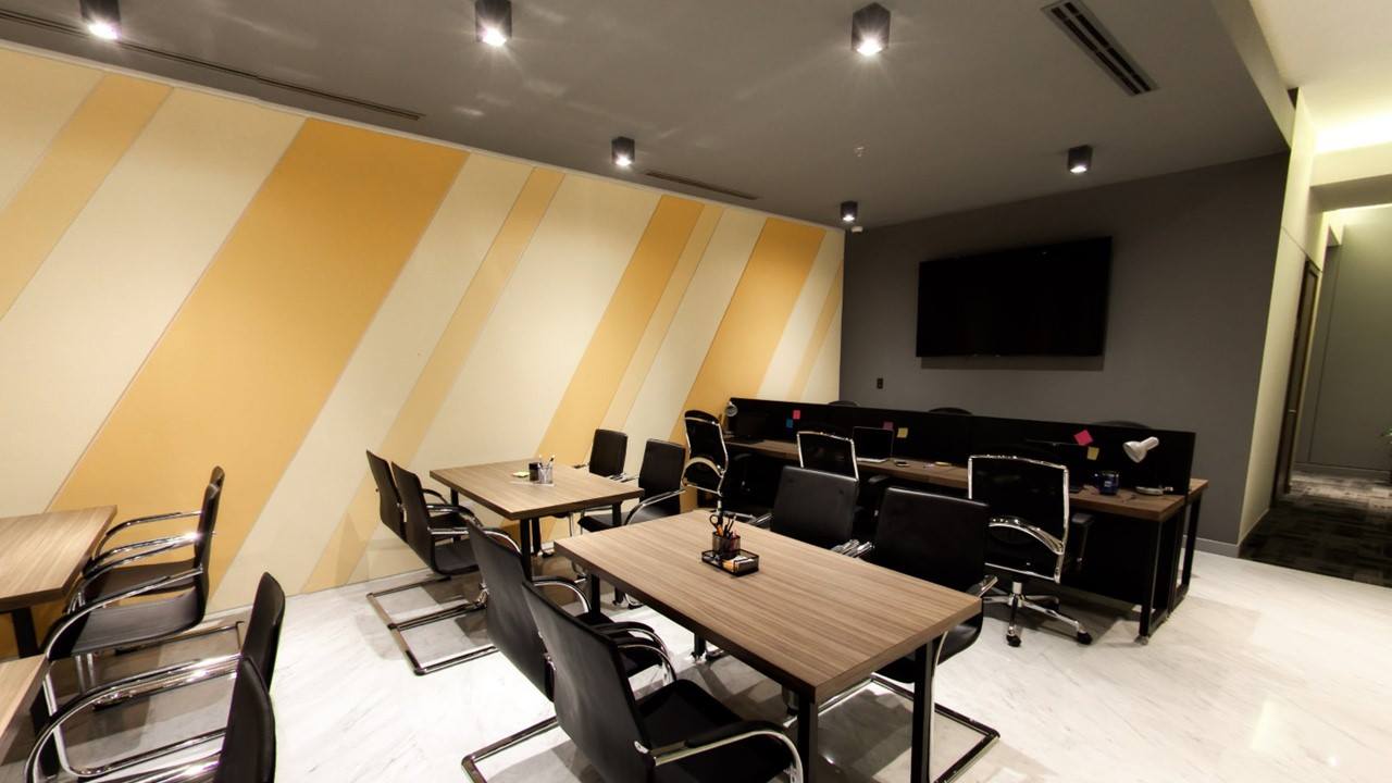 3 Person Coworking Desk