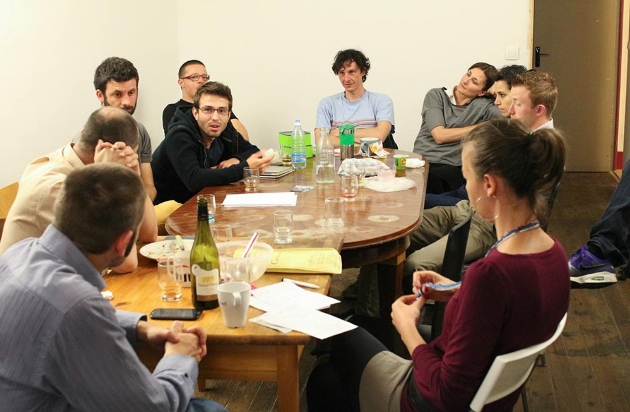 5 Person Coworking Space at 18 Pl De La Daurade, Toulouse | Office Hub