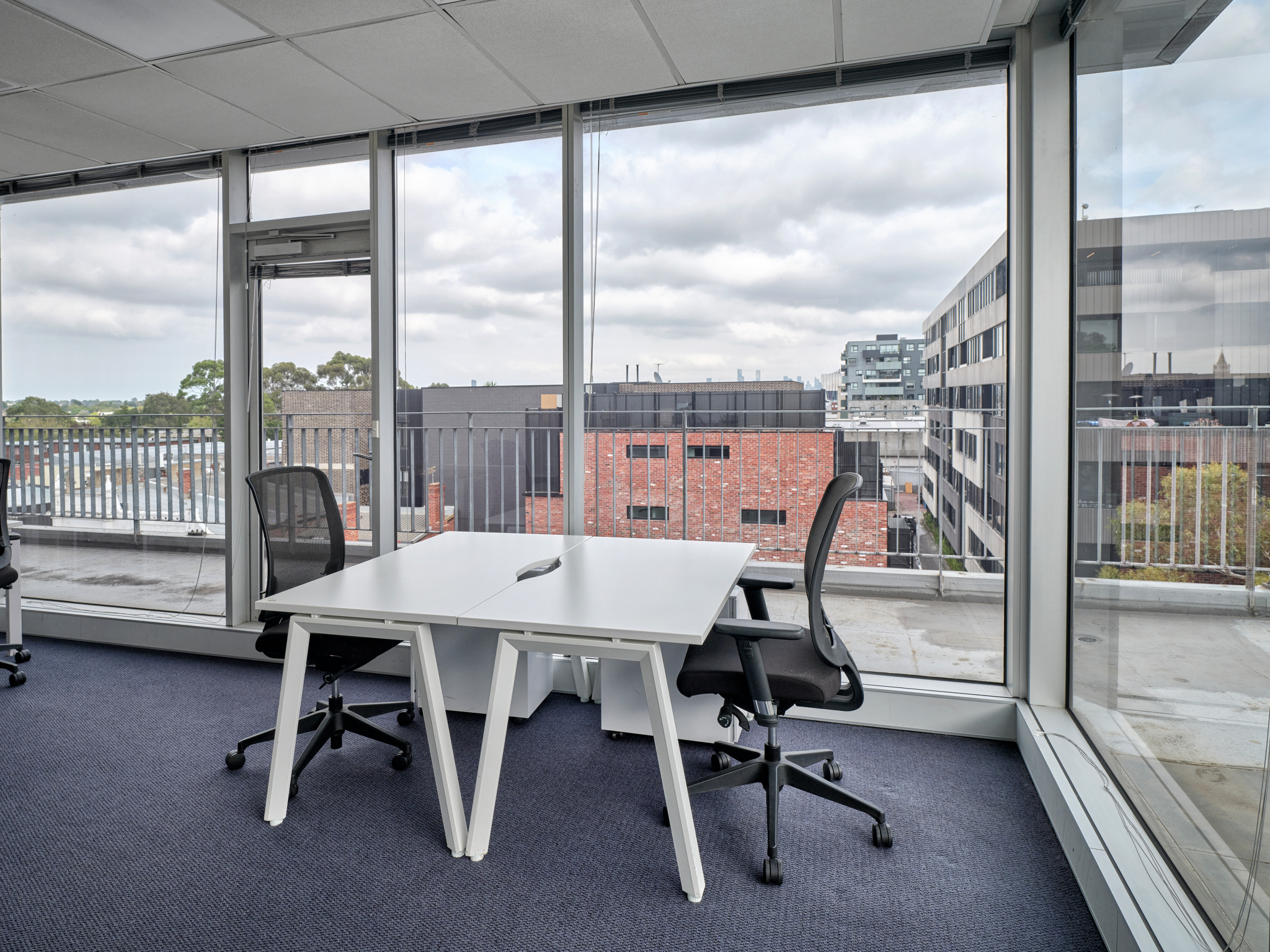 5 Person Private Office