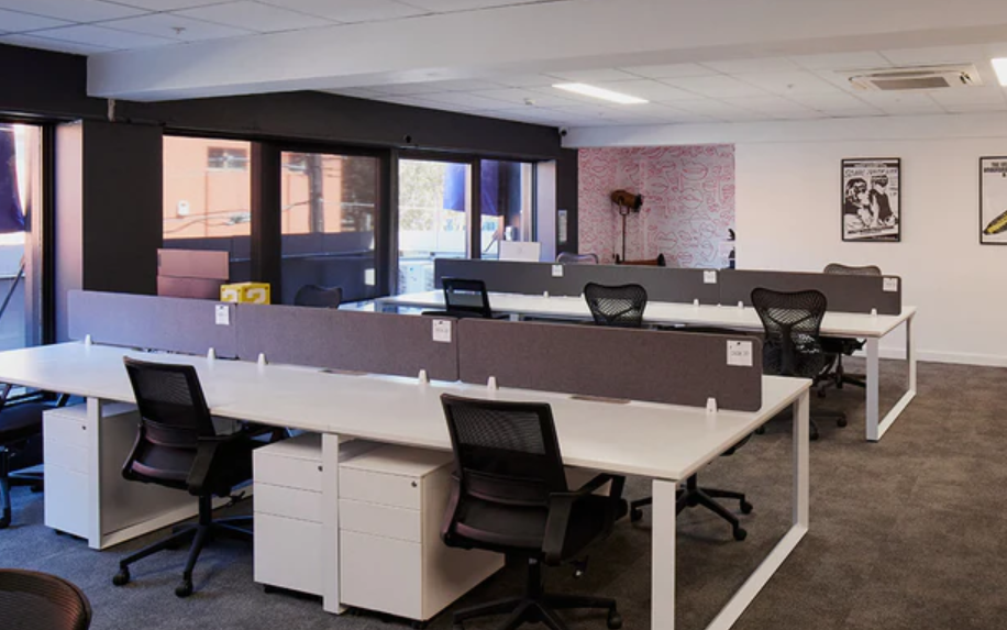 5 Person Coworking Desk