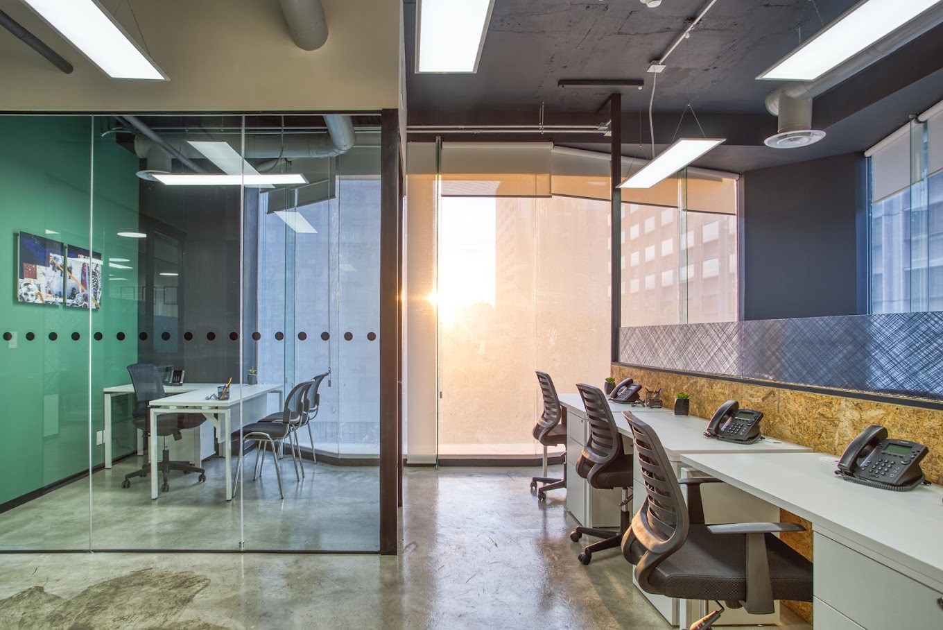 1 Person Coworking Desk