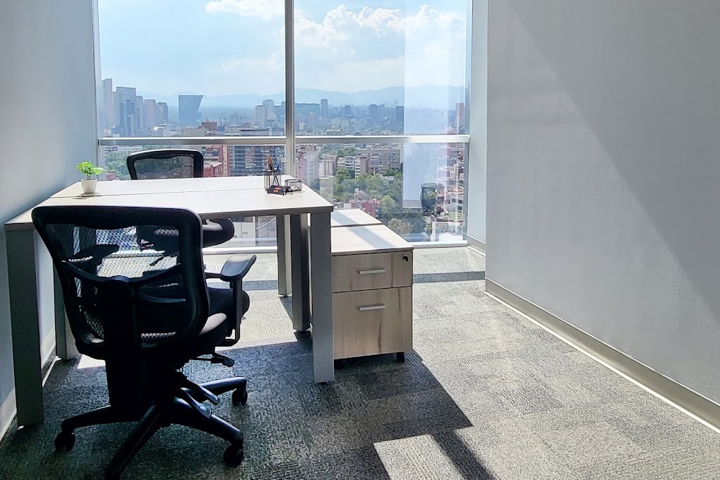 9 Person Private Office