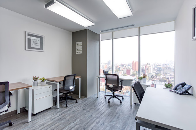 1 Person Coworking Desk