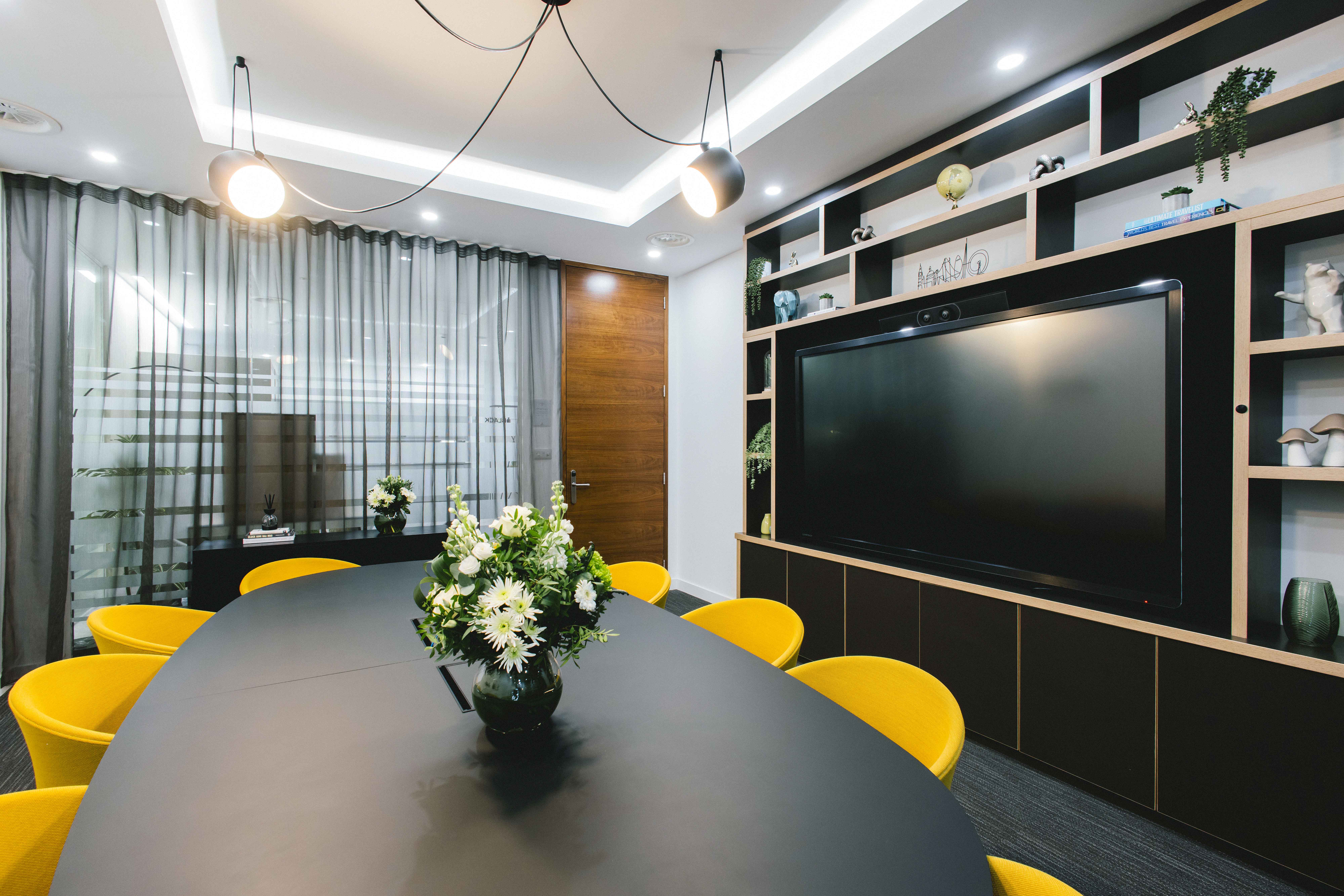 28 Person Enterprise Suite