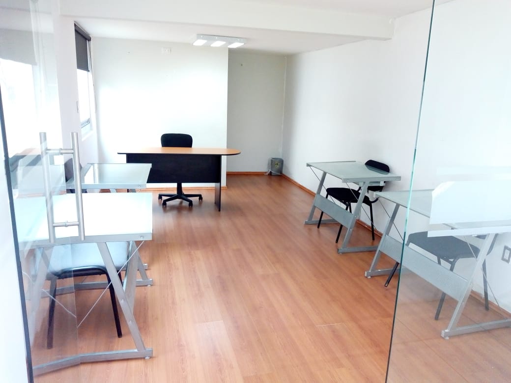 5 Person Coworking Desk