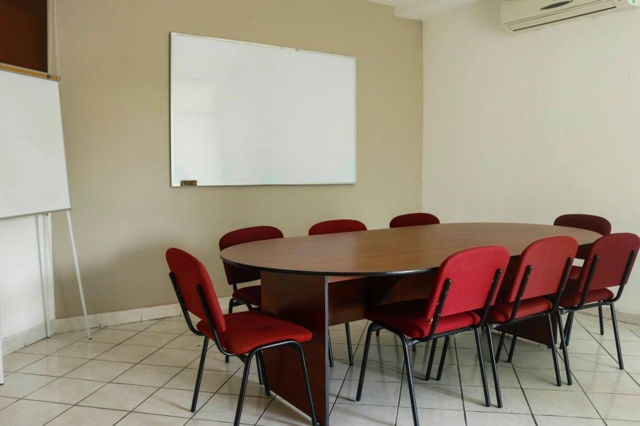 45 Person Coworking Desk