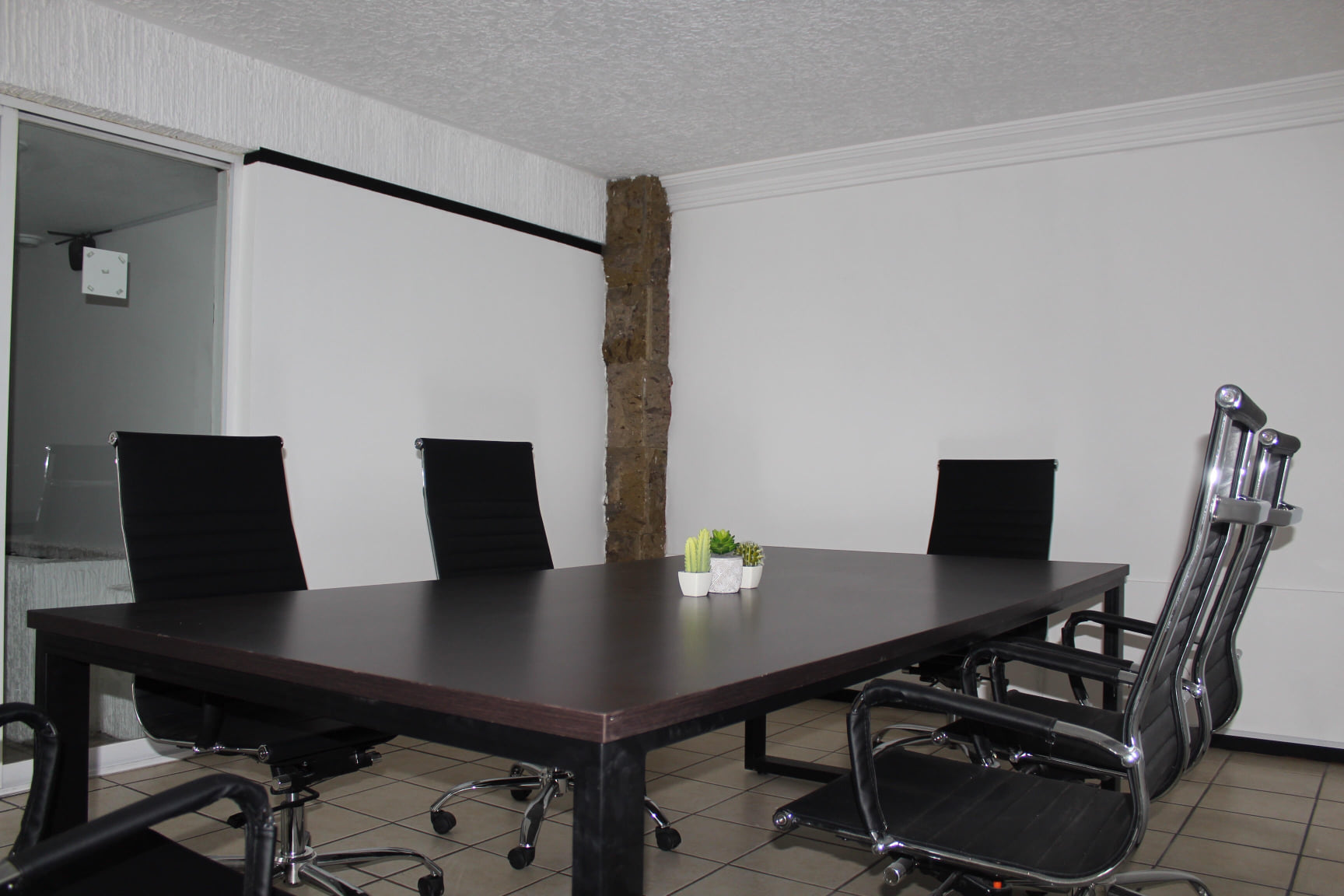 15 Person Coworking Desk