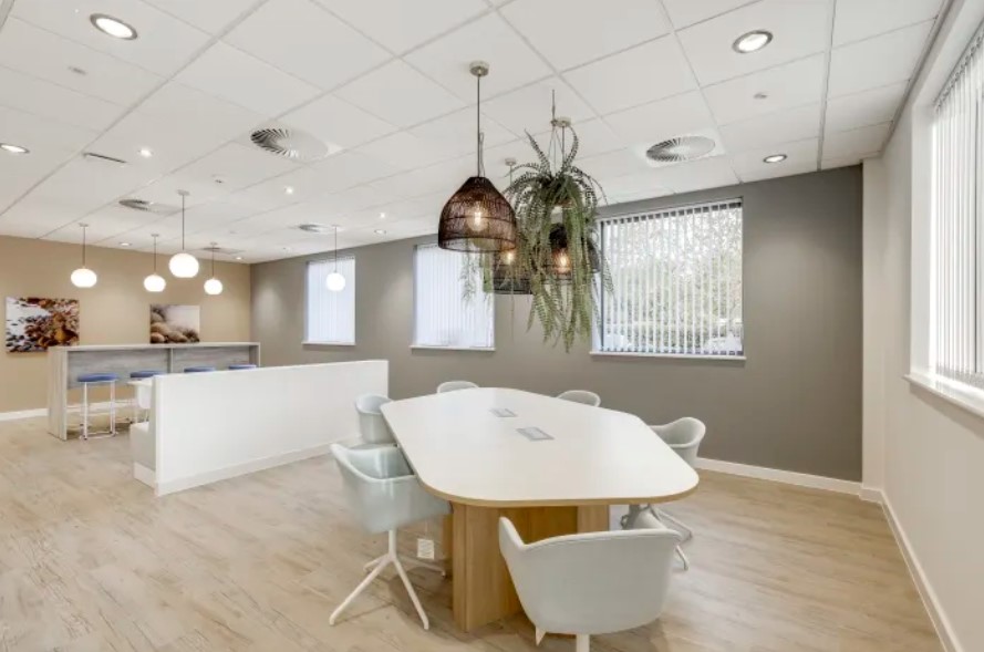 7 Person Private Office