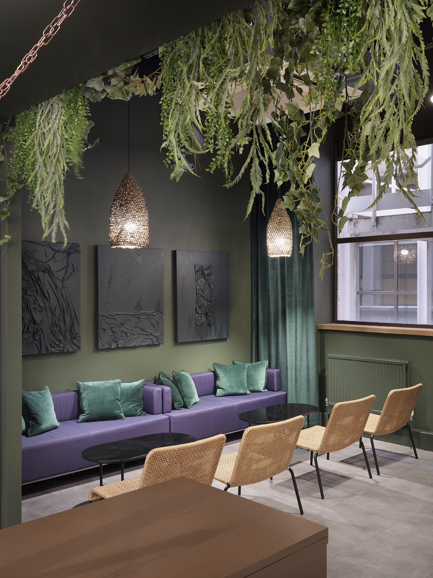 10 Person Private Office