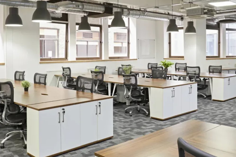 5 Person Private Office