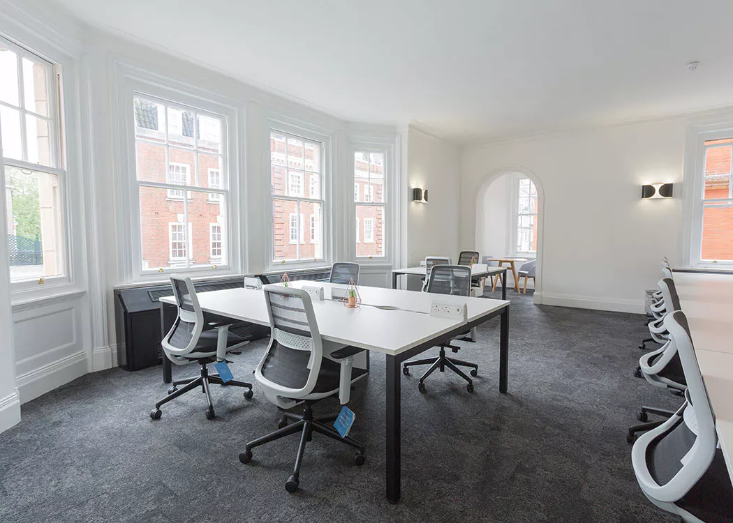 1 Person Coworking Desk