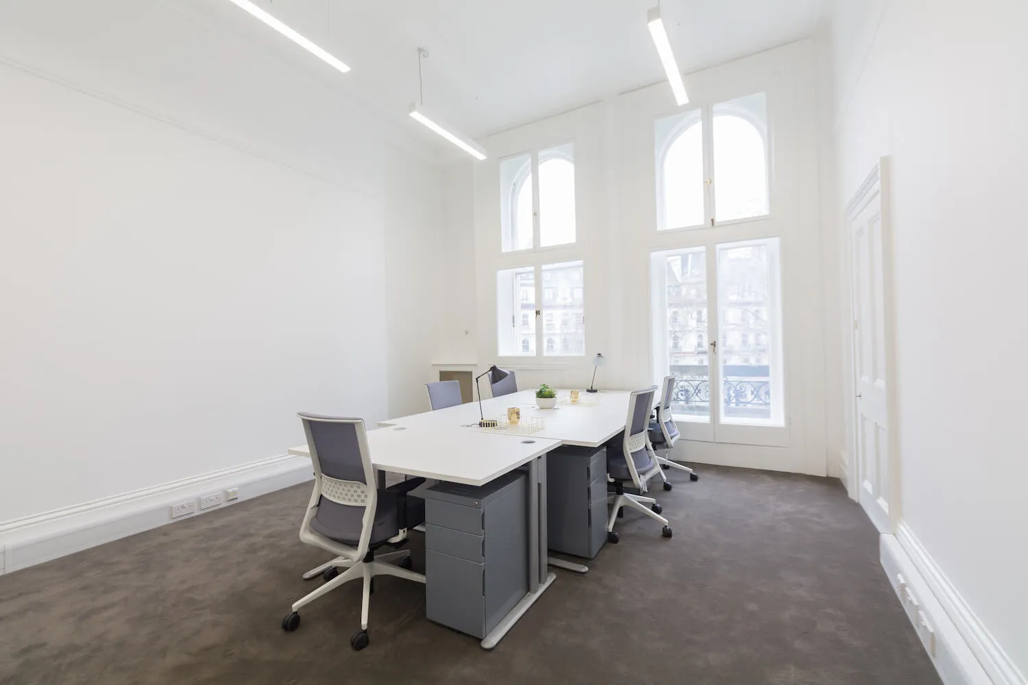 18 Person Private Office