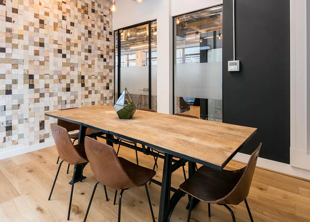 21 Person Private Office