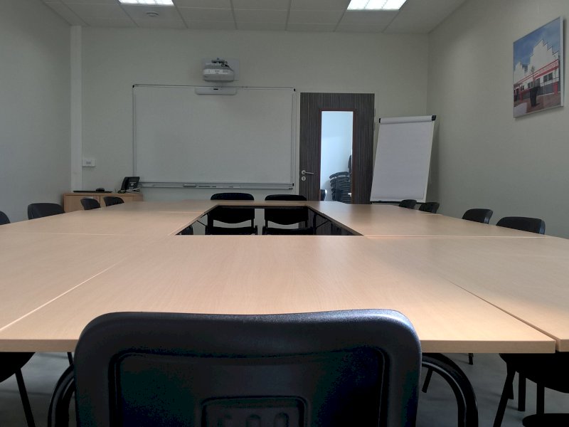 1 Person Coworking Desk