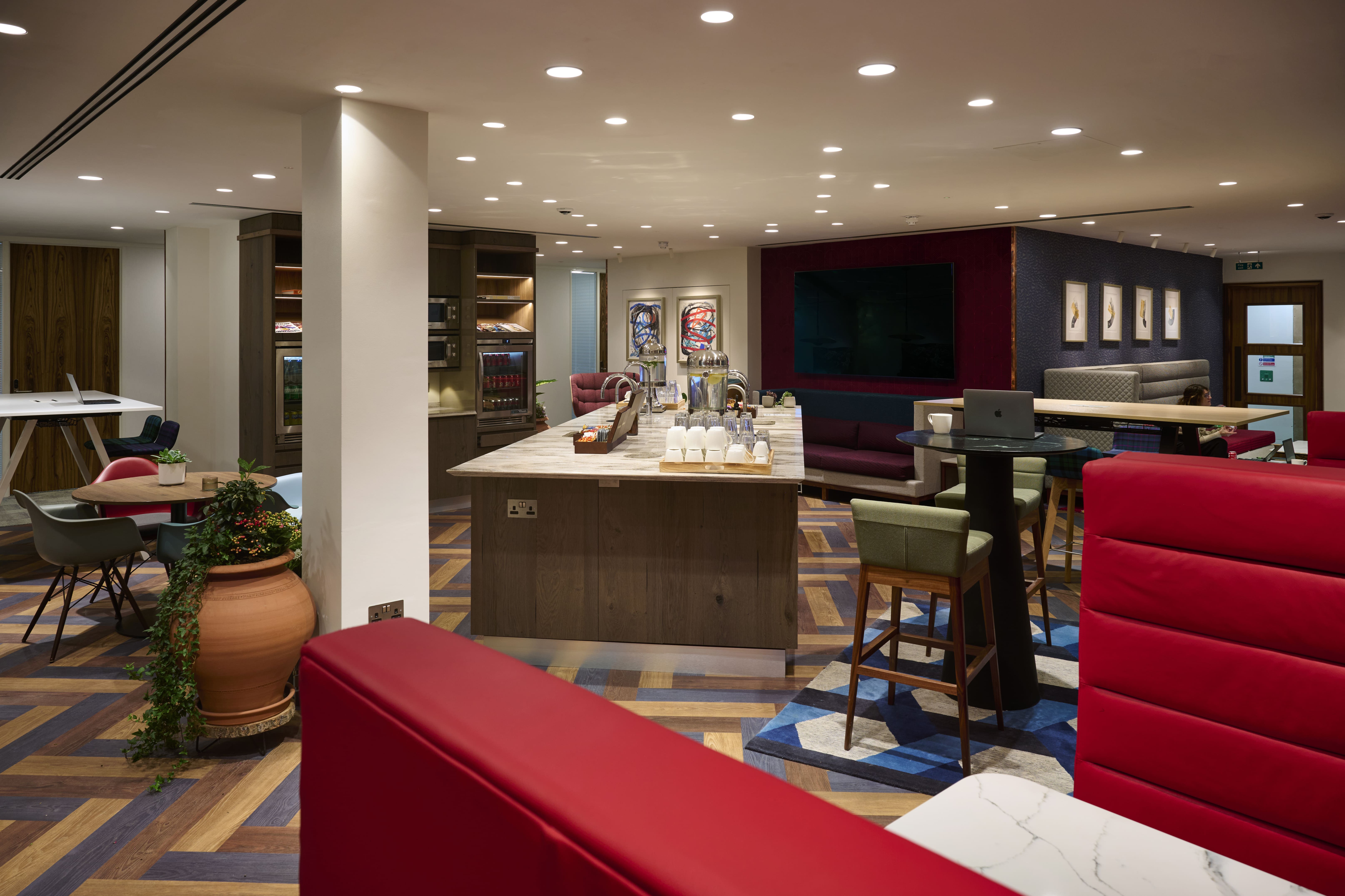 25 Person Private Office