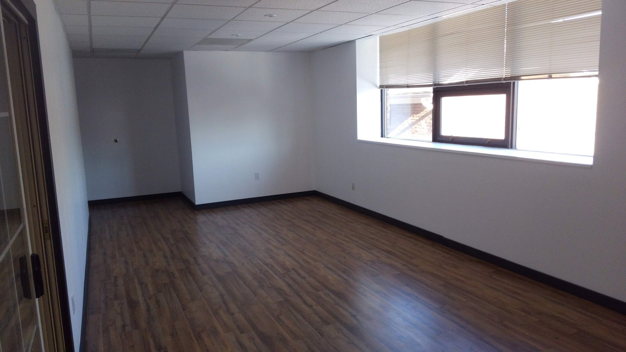 4 Person Coworking Desk