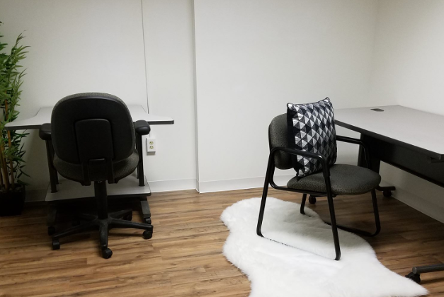 1 Person Coworking Desk