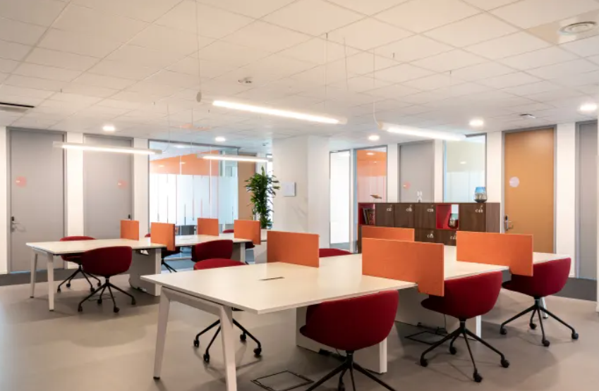 4 Person Private Office