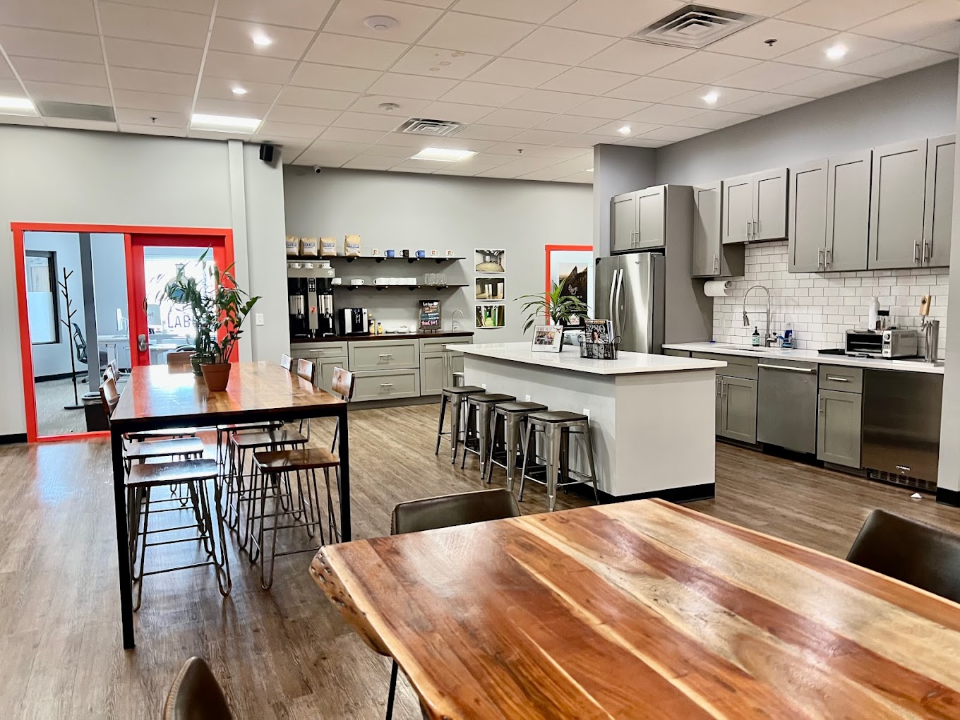 1 Person Coworking Desk