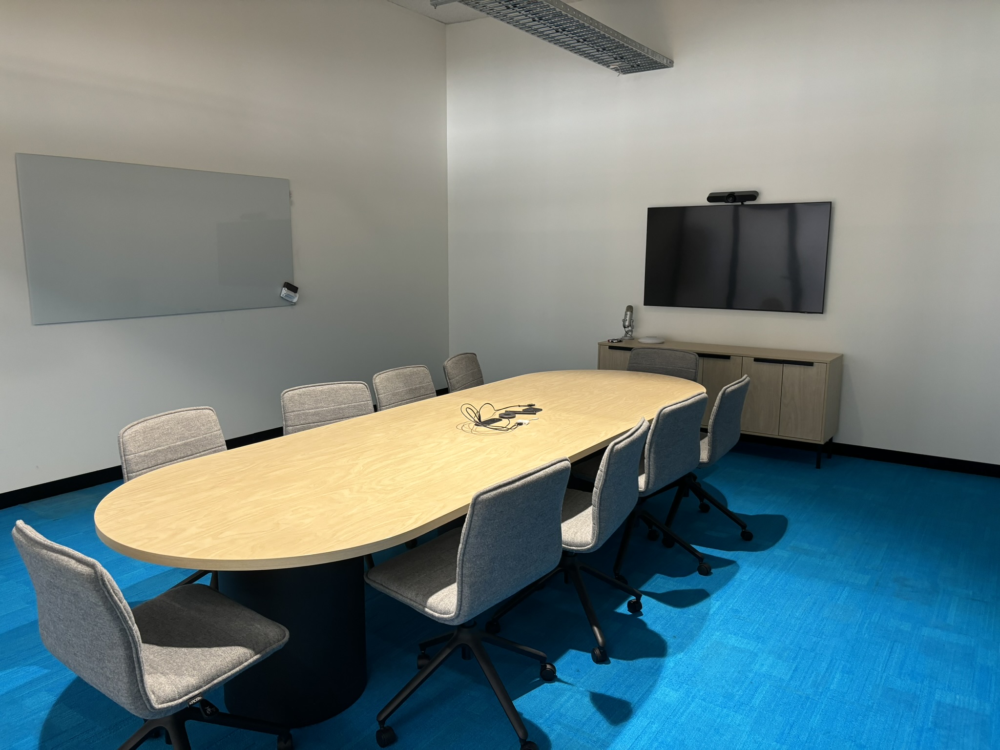 3 Person Coworking Desk